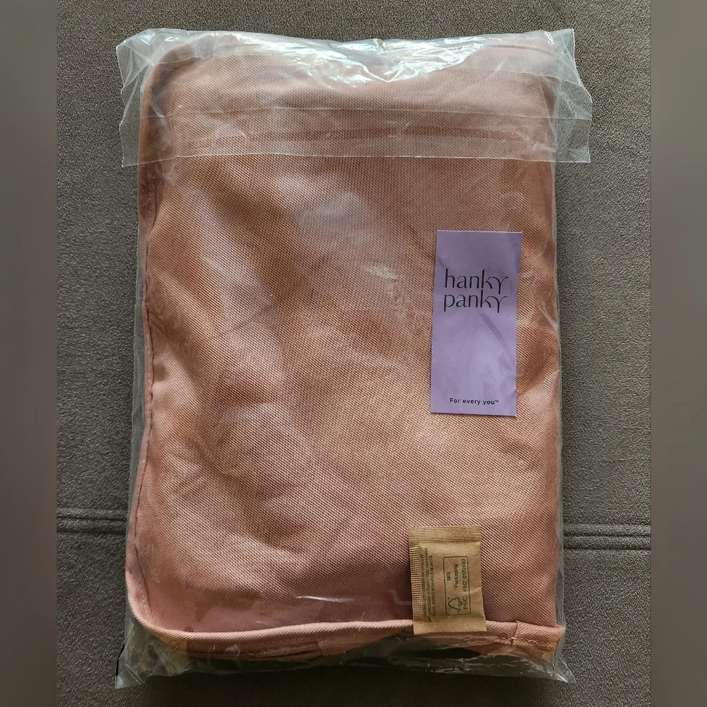 Hanky Panky Set of 3 Packing Cubes in Mauve **NEW